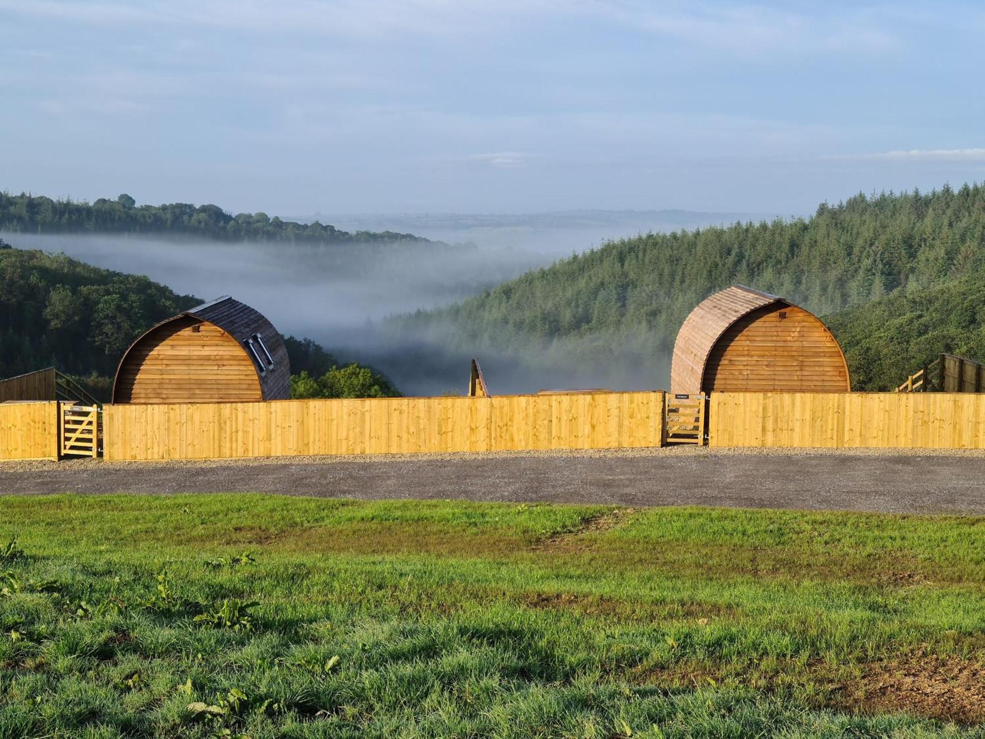 Rivendell Farm By Wigwam Holidays Кармартен Екстер'єр фото